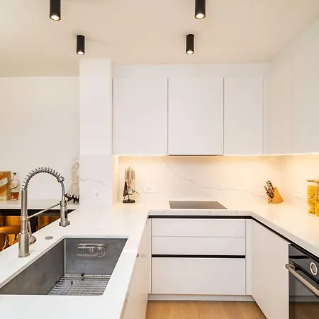 Claudia Apartment